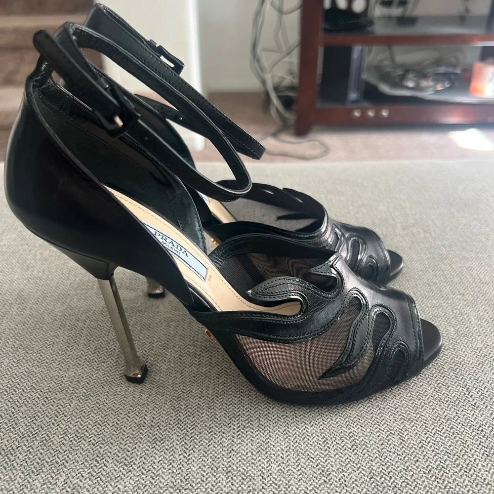 LUXURY PRADA PUMPS SHOES BLACK LEATHER EU 38 - Picture 4 of 11